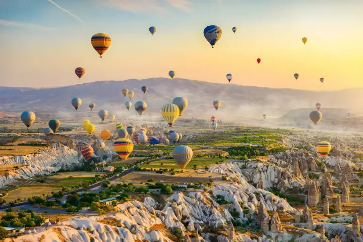 Bright day balloon show in Cappadocia