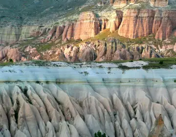 Rose Valley trekking path Yellow Tour